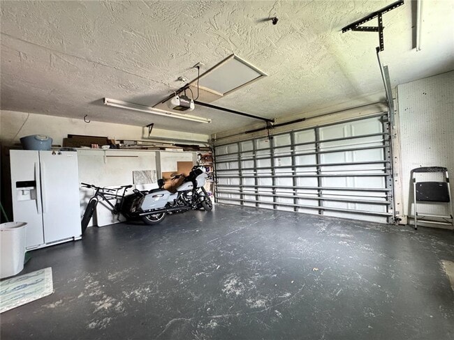 Building Photo - 6813 13th Ave Dr W
