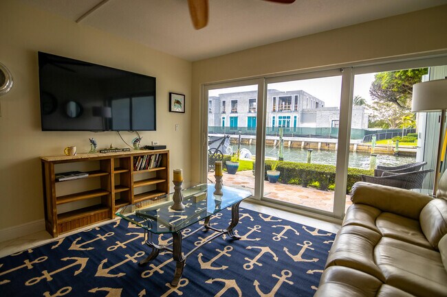 Building Photo - 68 Yacht Club Dr