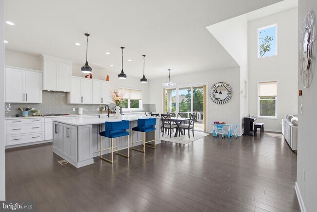 Building Photo - 24535 Mountain Magnolia Pl
