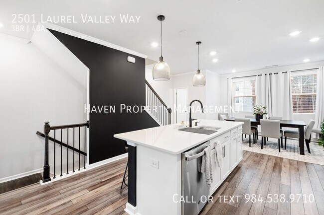 Building Photo - 2501 Laurel Valley Way