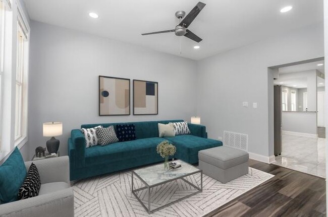 Building Photo - 131 E 117th St