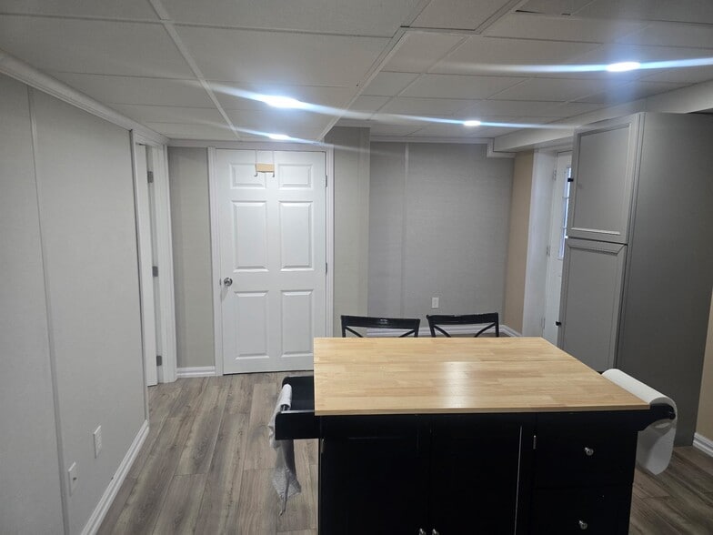 Building Photo - 5 Verdun Ave