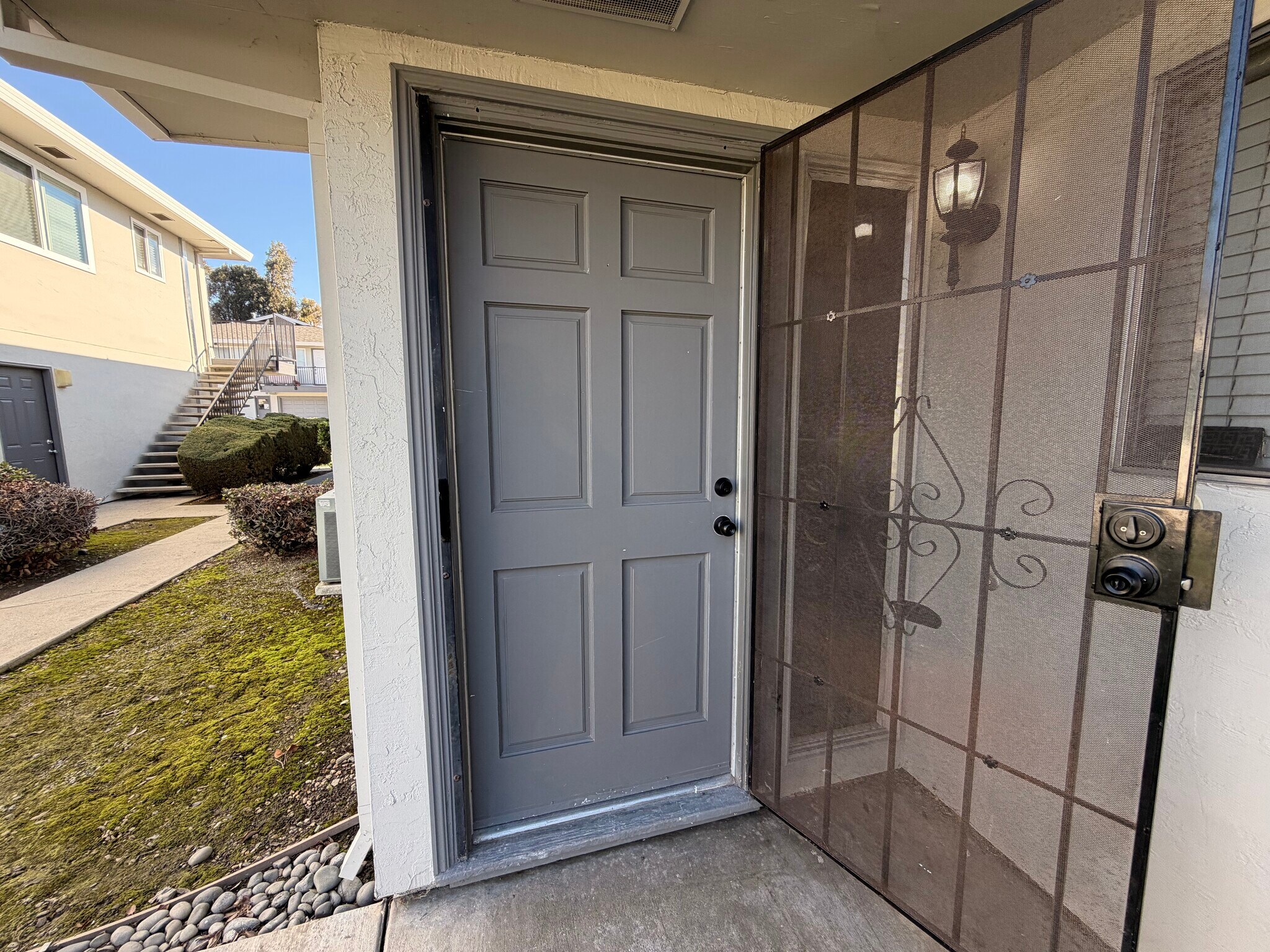 Building Photo - 5532 Spinnaker Dr