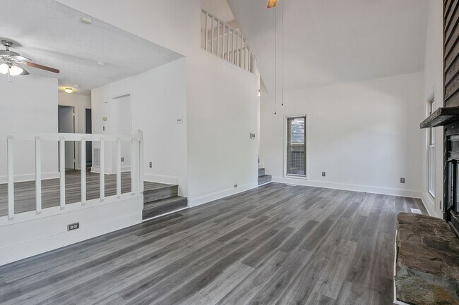 Building Photo - 324 Youngberry St