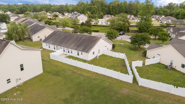 Building Photo - 218 Kestrel Ct