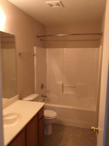 Building Photo - 1301 Misty Dr