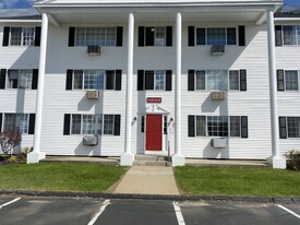 Building Photo - 105 Portsmouth Ave