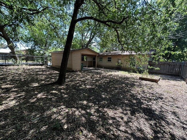 Building Photo - 6512 Linda Ln