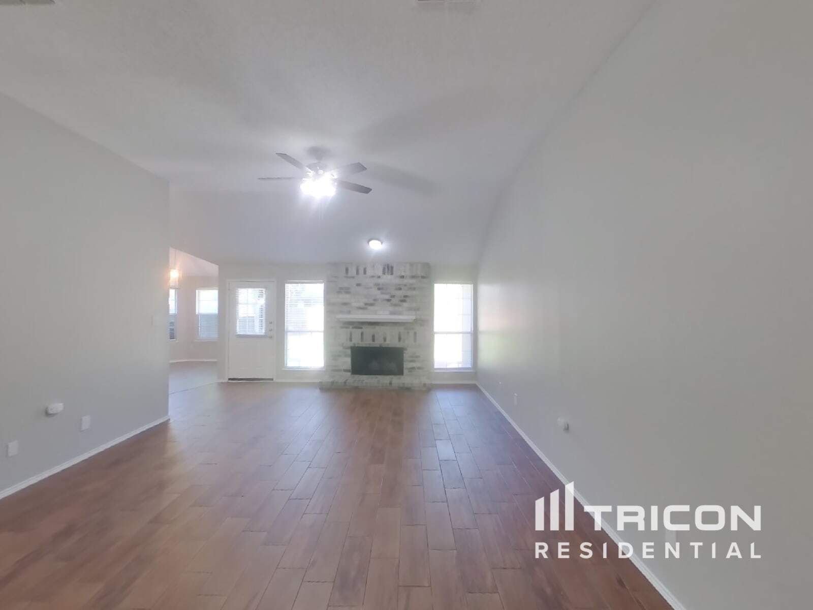 Building Photo - 2520 Clovermeadow Dr