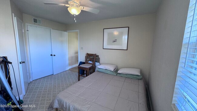 Building Photo - 1841 Island Club Dr