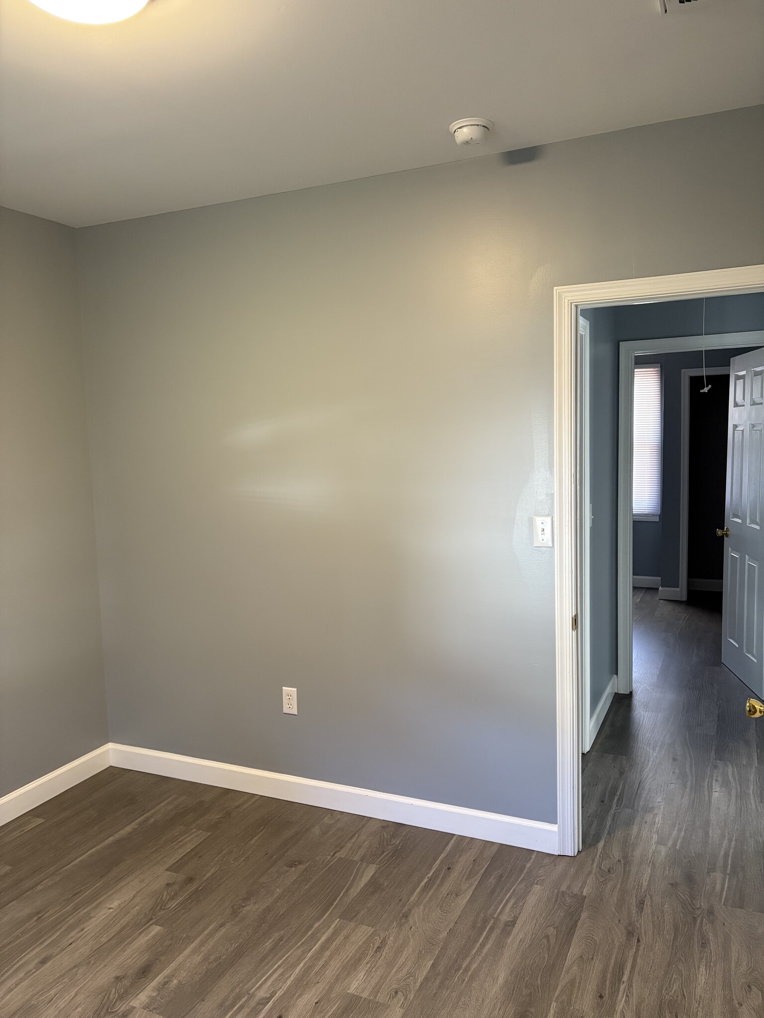 Bedroom #1 - 1346 W North St