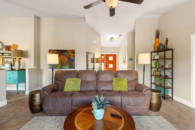 Building Photo - 627 Elmersville Rd