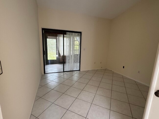 Building Photo - 446 Knollwood Ct