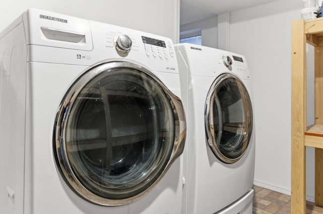 Building Photo - 1630 Plata Way