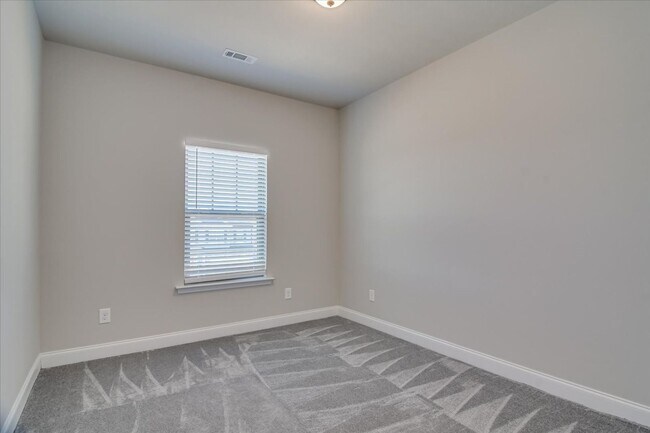Building Photo - 4 bedroom, 2.5 bathroom in Harlem, GA