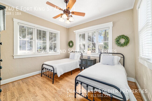 Building Photo - 740 E Fort King St