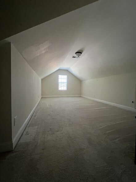 Building Photo - 2915 Atwood Rd