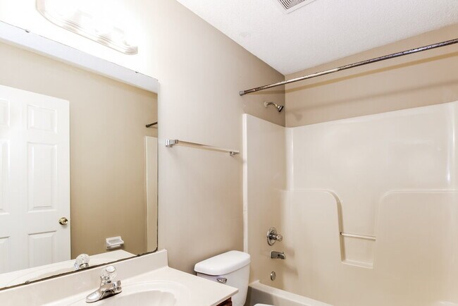 Building Photo - 9771 Misty Bay Cove