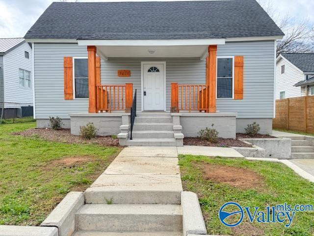 Primary Photo - 1010 Oakwood Ave NE