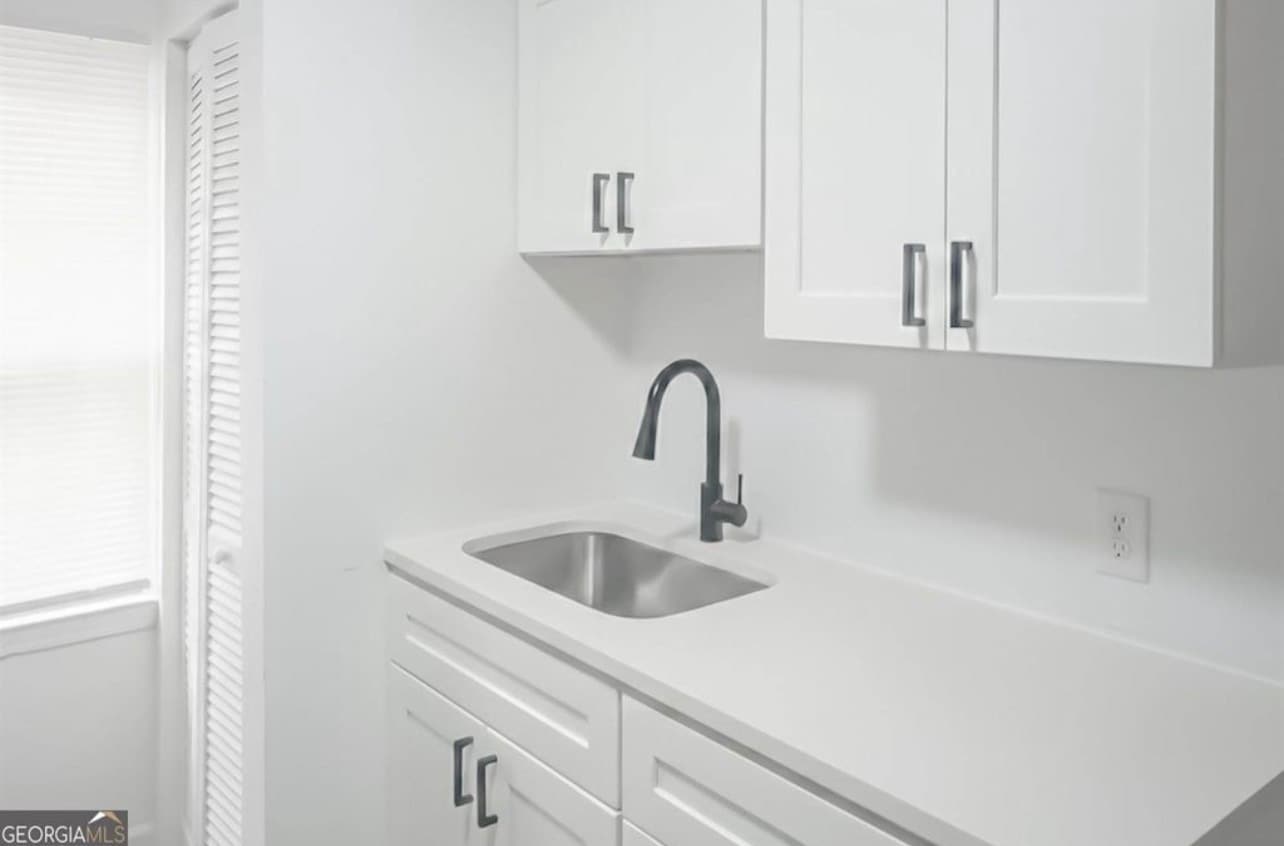 kitchen 3 - 305 Chestnut St