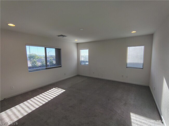 Building Photo - 9648 Sunstone Sparkle Ave