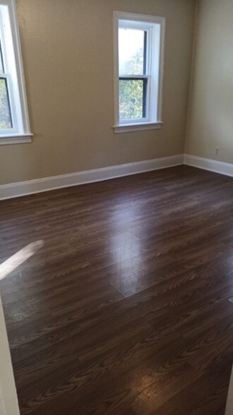 Building Photo - 1154 NY-32