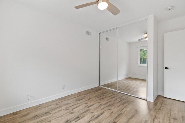 Building Photo - 135 N Barnwell St