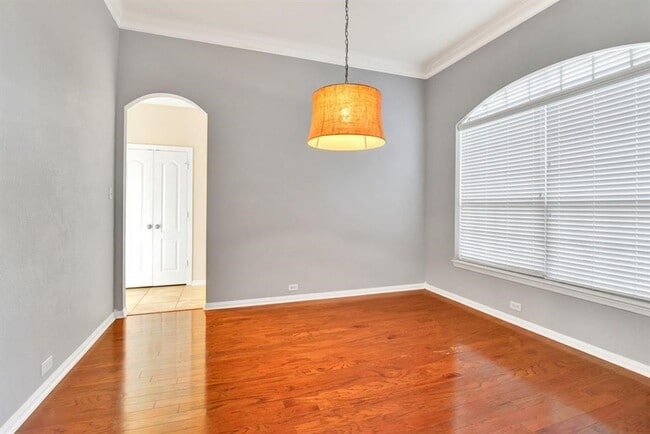 Building Photo - 25431 Hall Meadow Ln