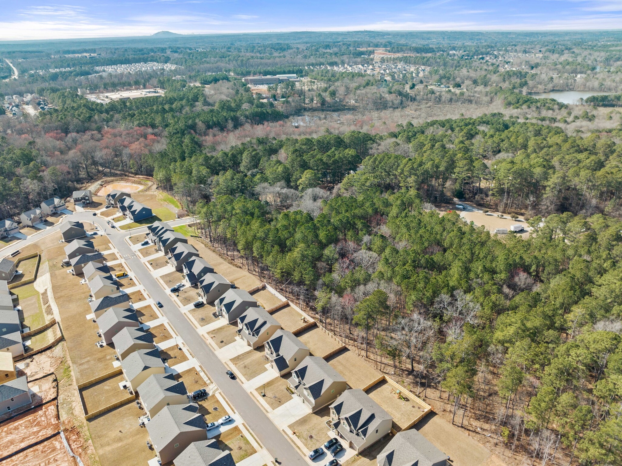 Building Photo - 755 Lakehaven Ln