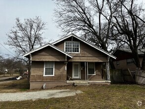 Building Photo - Newly Updated 3 bedroom 1 bath home