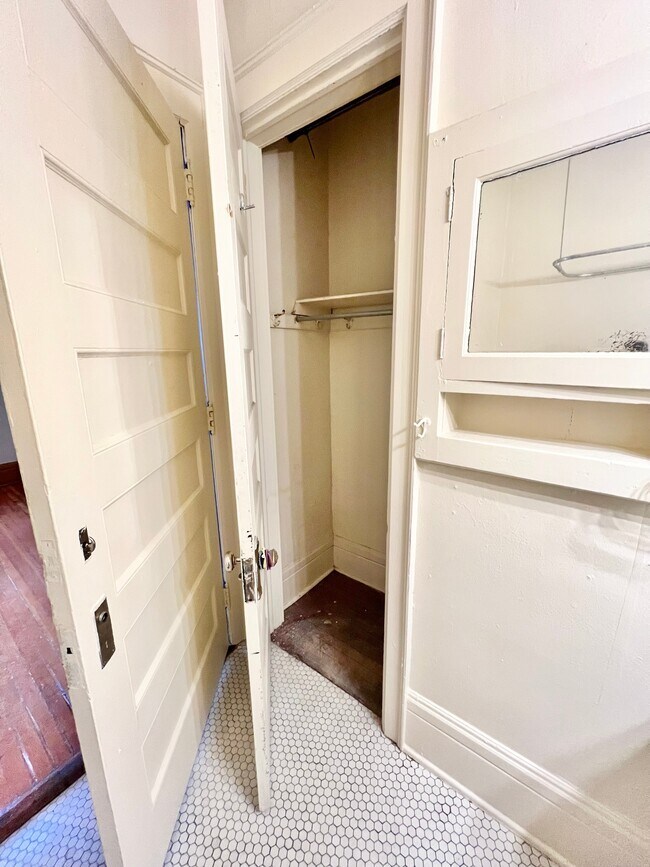 IMG_1091 - Cross Apartments