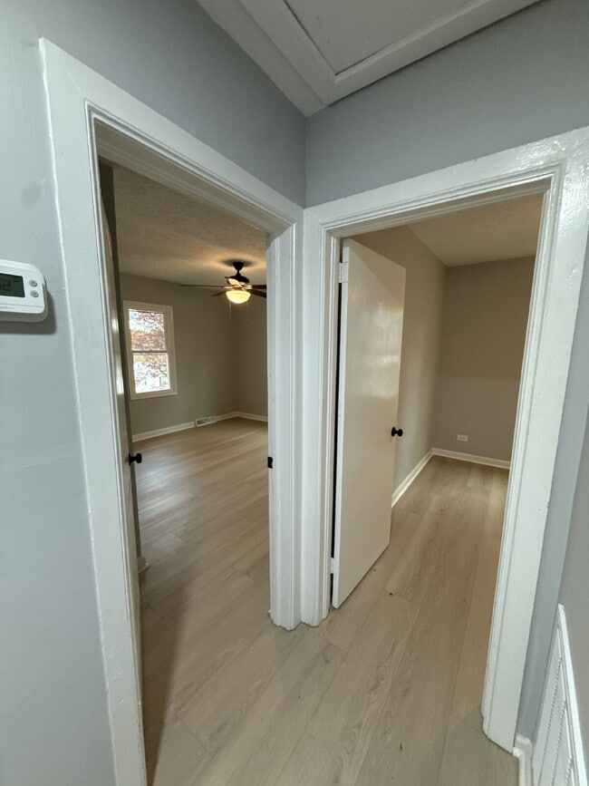 Building Photo - 3 bedroom / 2 Bathroom Perrymont / Sandusk...