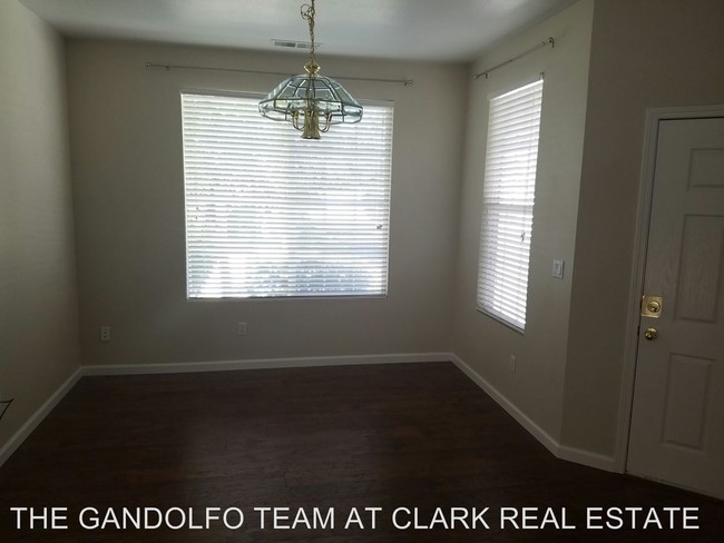 Building Photo - 2 br, 2 bath House - 9661 OTTER WAY
