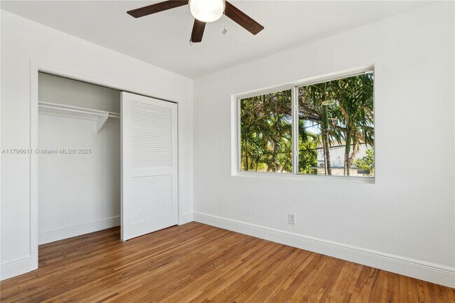 Building Photo - 820 83rd St