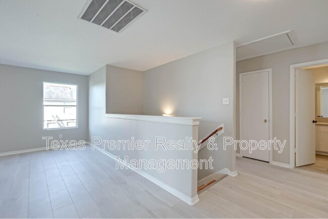 Building Photo - 5011 Redwing Brook Trail