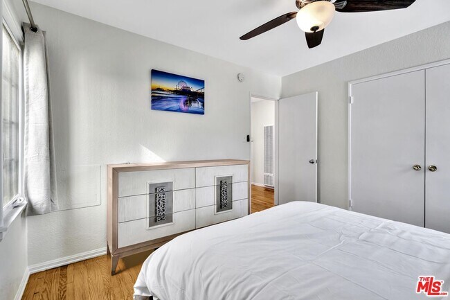 Building Photo - 3559 Sawtelle Blvd