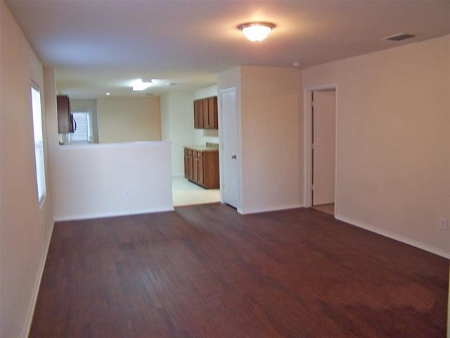 Building Photo - 8844 Valley River Dr