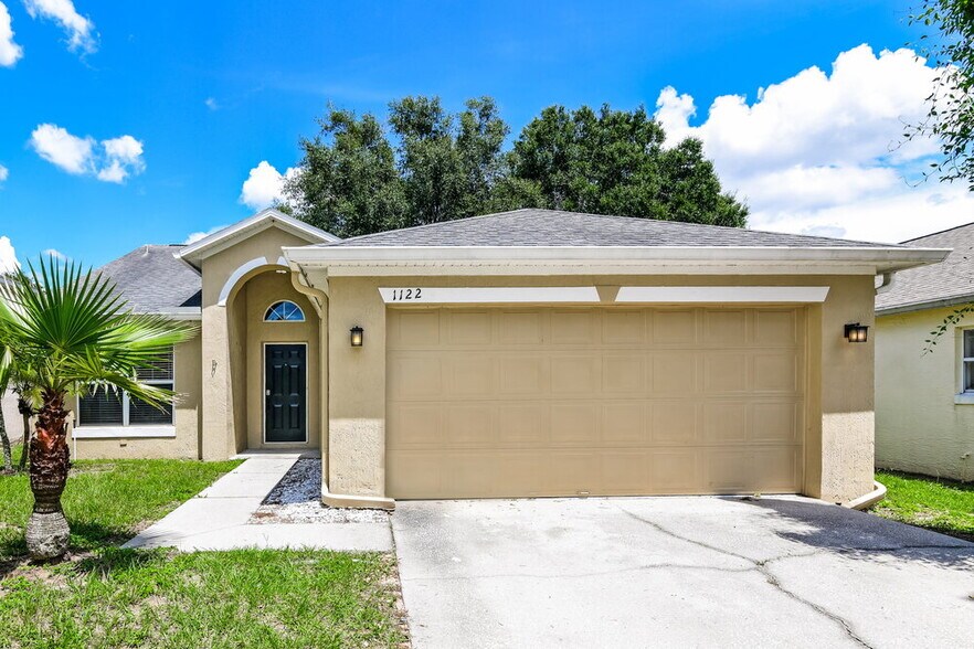 Primary Photo - 1122 Blackwood Way