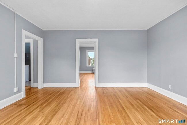 Building Photo - 38 Beacon St