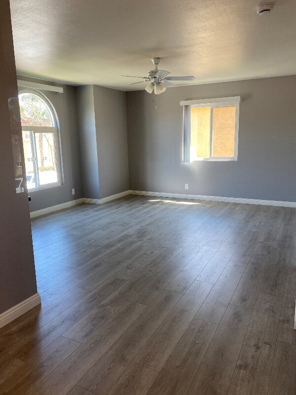 Building Photo - 14611 Chadron Ave