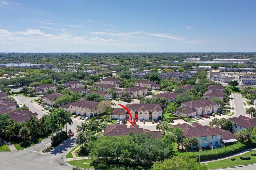 Building Photo - 11705 NW 47th Dr