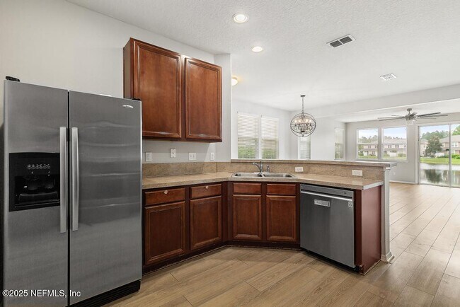 Building Photo - 6019 Bartram Village Dr