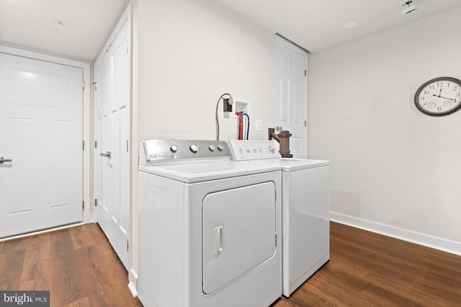 Building Photo - 14730 Spring Haven Ln