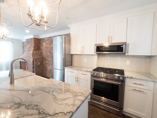 Primary Photo - 210 Third St