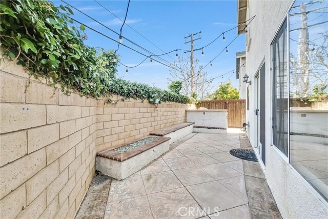 Building Photo - 431 W Bay St