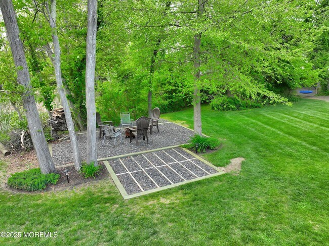 Building Photo - 620 Brookside Dr