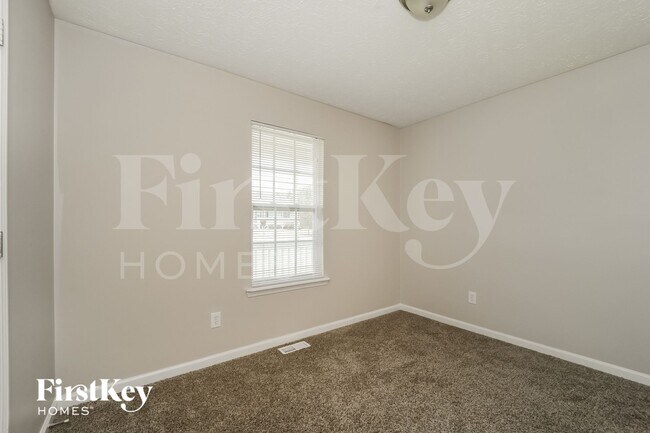 Building Photo - 208 Pleasant Way