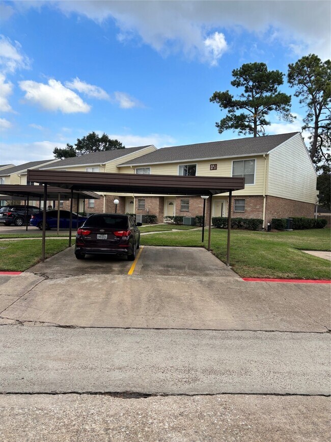 Building Photo - 14515 Wunderlich Dr