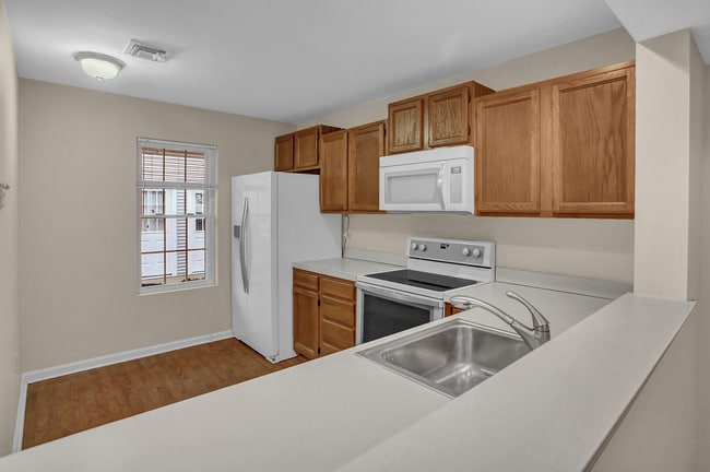 Building Photo - Great townhome in Rockledge