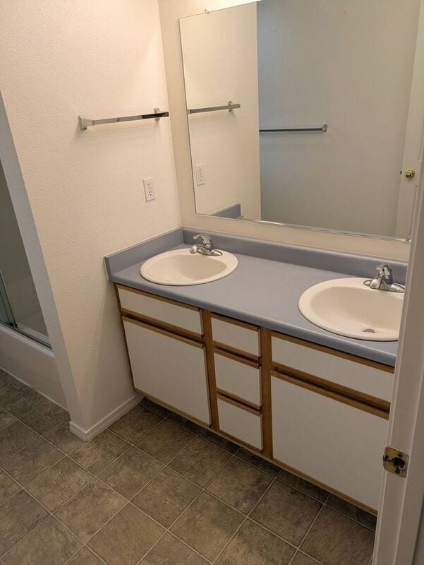 Building Photo - 17987 SW 115th Ave